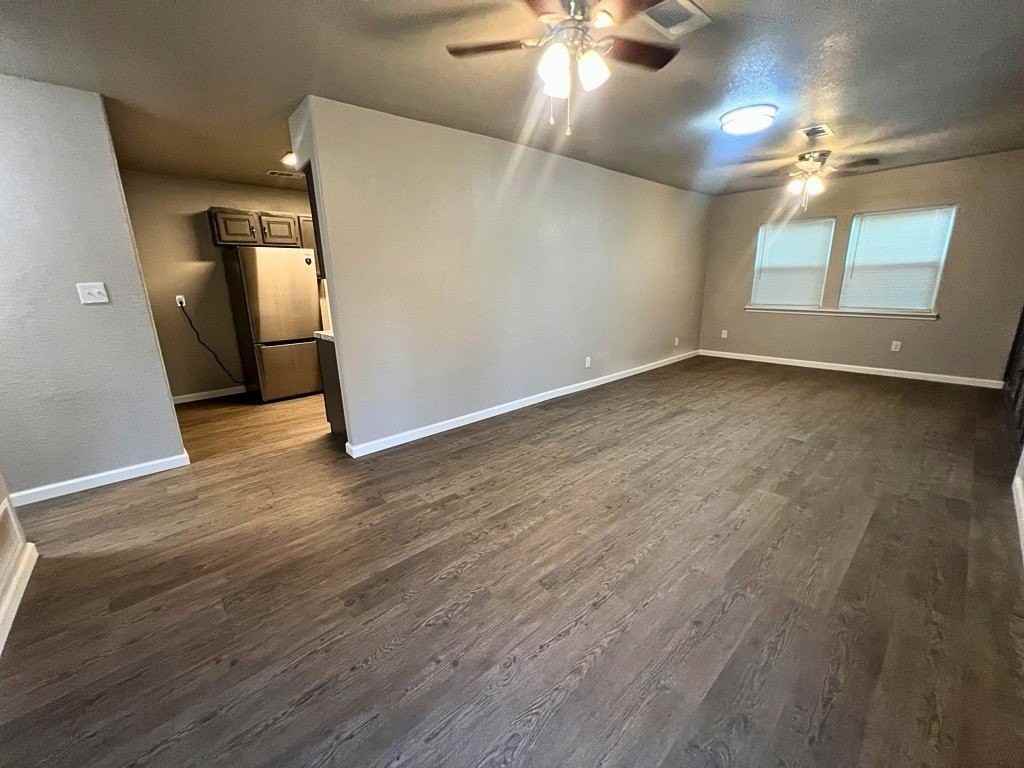1806 Nw Ozmun Ave - Photo 4 of 17