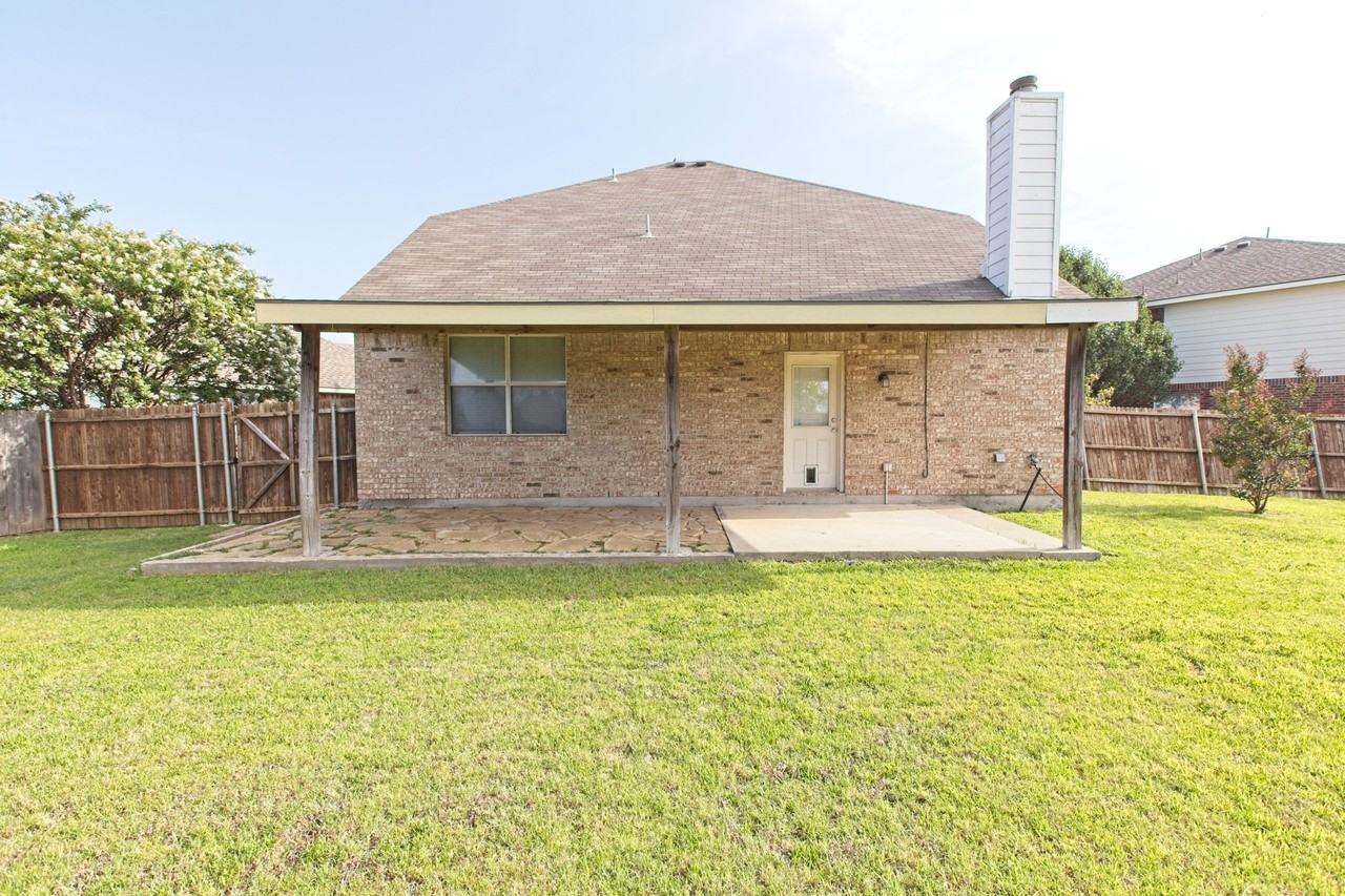 4009 Hidden Meadow Ct - Photo 3 of 40