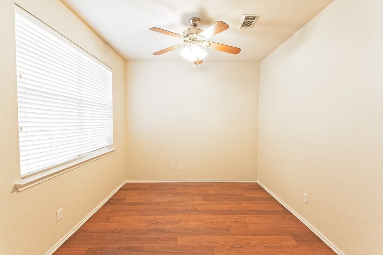 4009 Hidden Meadow Ct - Photo 6 of 40