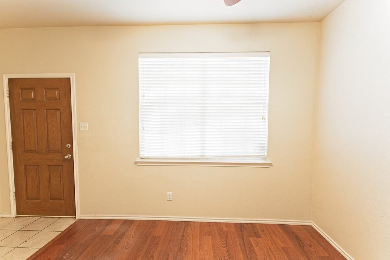 4009 Hidden Meadow Ct - Photo 7 of 40