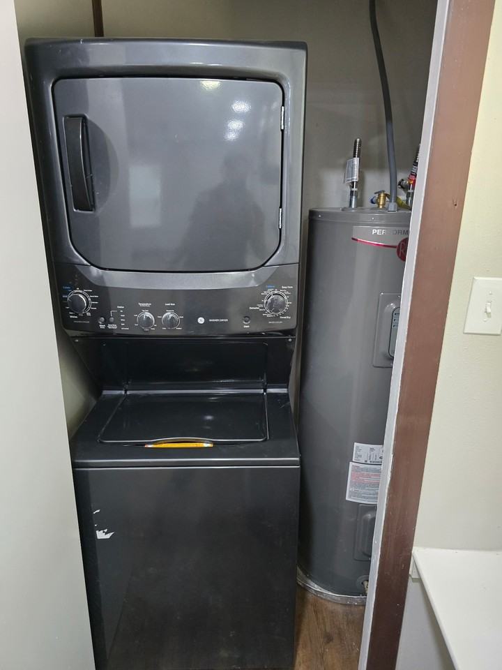 412 Smith Row #1 - Photo 5 of 13