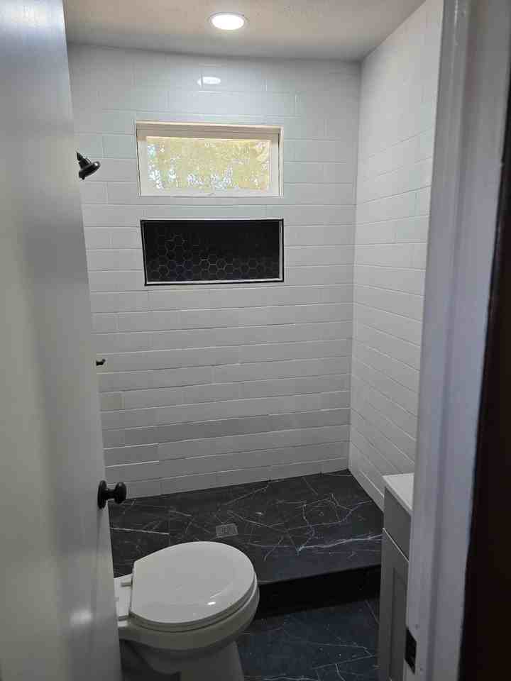 412 Smith Row #1 - Photo 6 of 13
