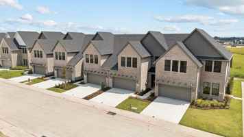 featured image of 3540 Pierce Ln
