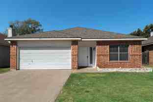 303 Texas Dr - Photo 1 of 1