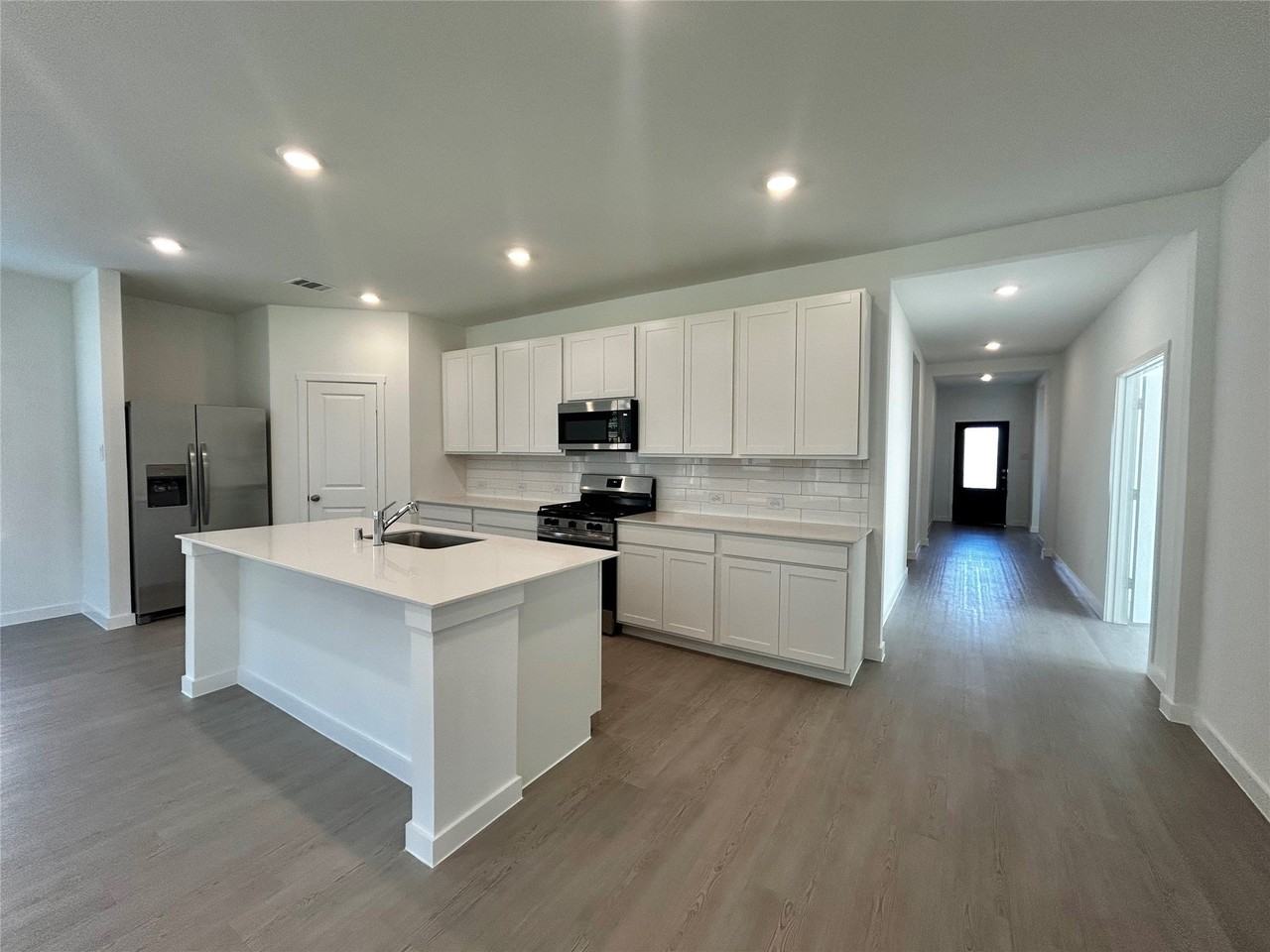 443 Ridge Dr - Photo 2 of 26