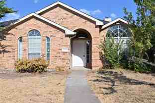 8104 Bells St - Photo 1 of 1