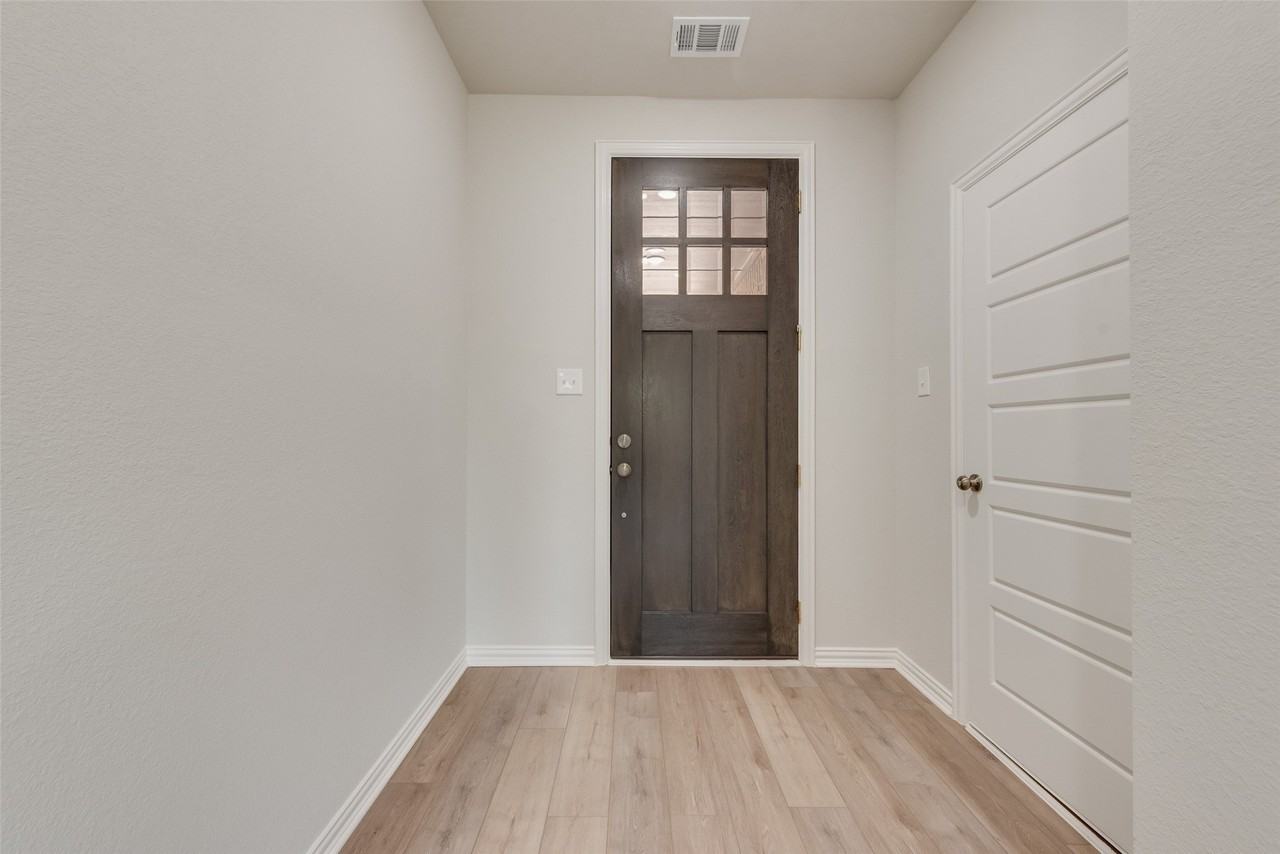 6909 Yellow Hammer Way - Photo 3 of 18