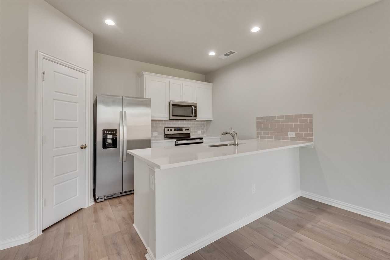 6909 Yellow Hammer Way - Photo 7 of 18