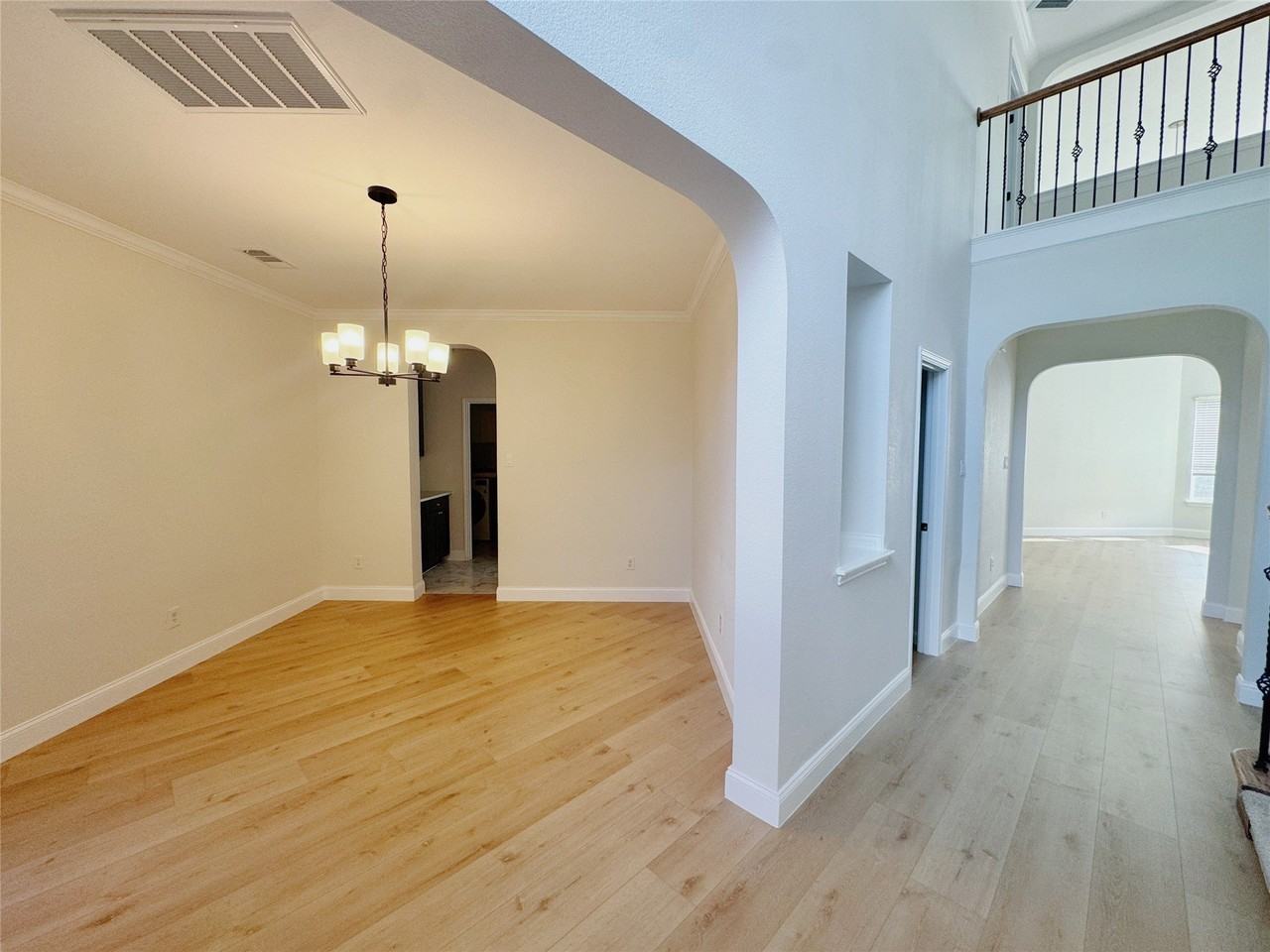 8339 Davis Dr - Photo 6 of 25