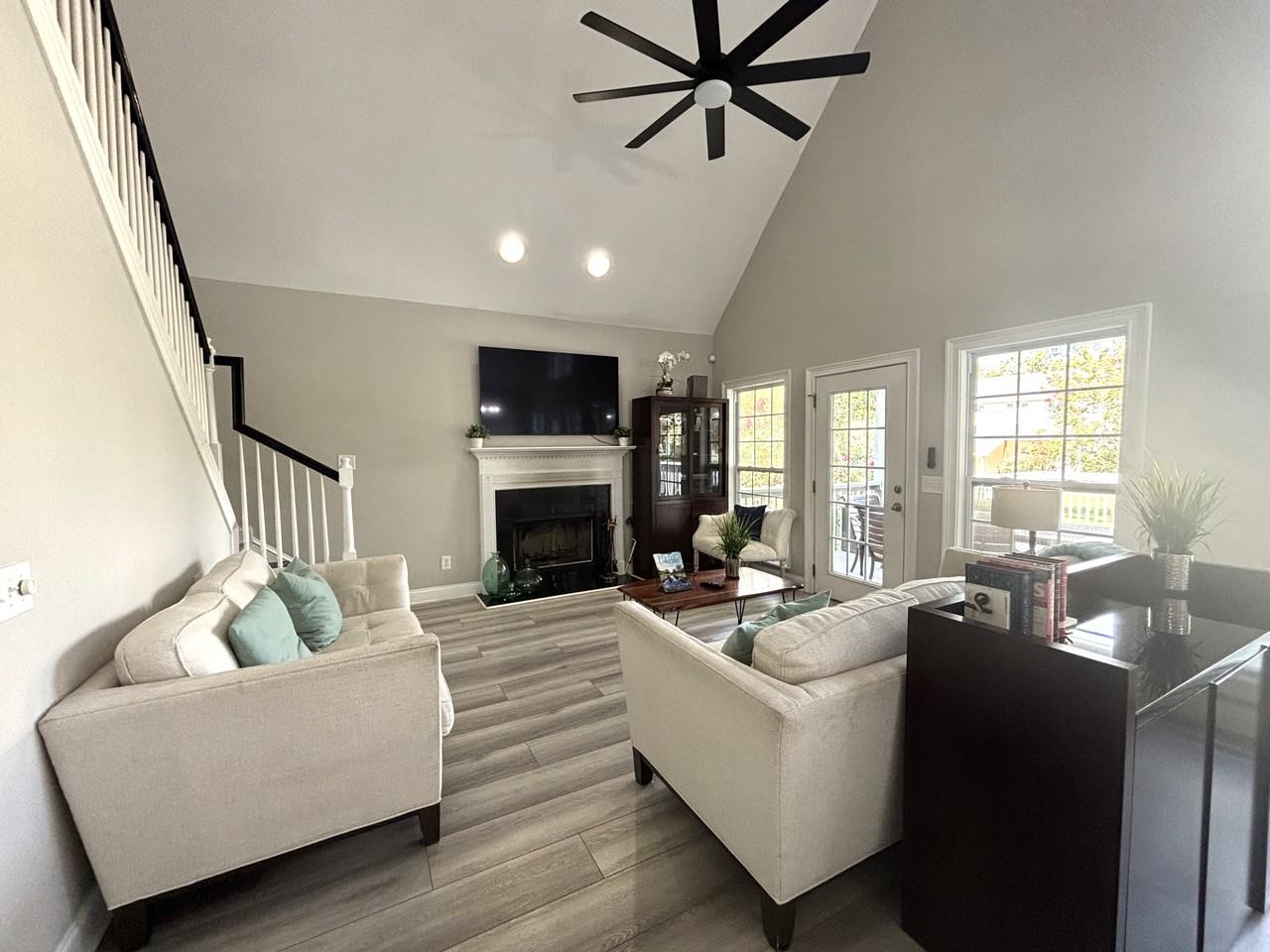 104 Shadow Lake Ln #1 - Photo 5 of 18