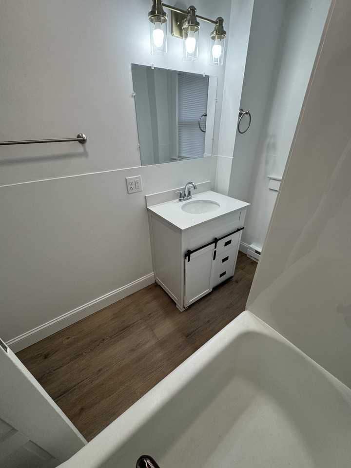 19 Elm St #2 - Photo 4 of 8