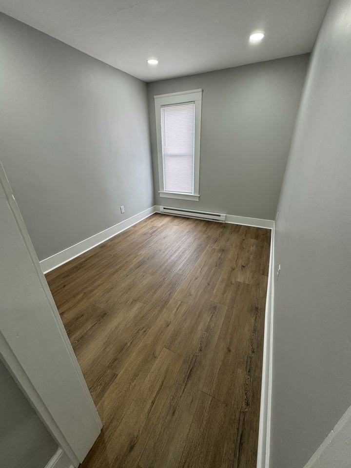 19 Elm St #2 - Photo 6 of 8