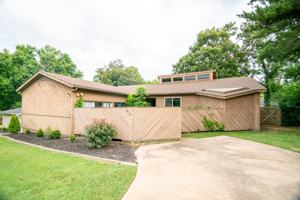 featured image of 1818 W Ora Dr #1