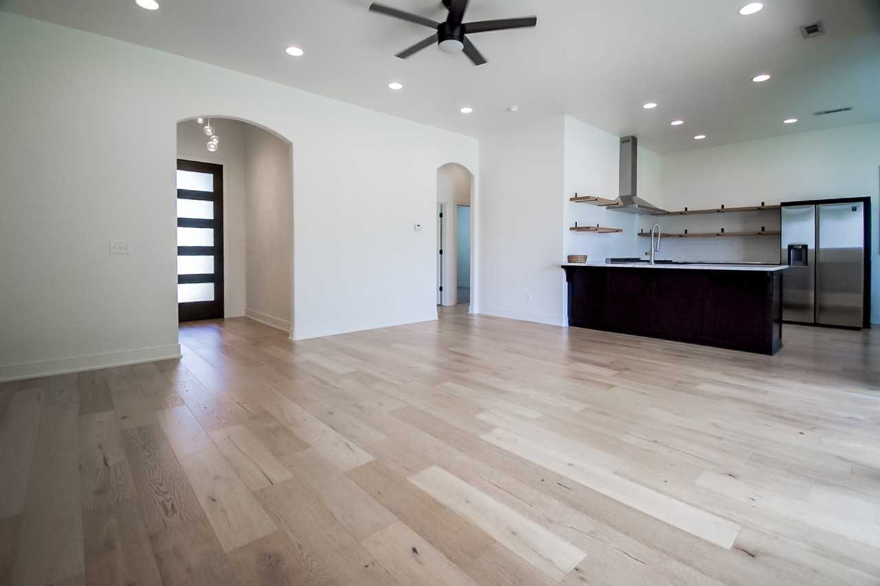 311 E Martin Luther King Jr Blvd #1 - Photo 5 of 19