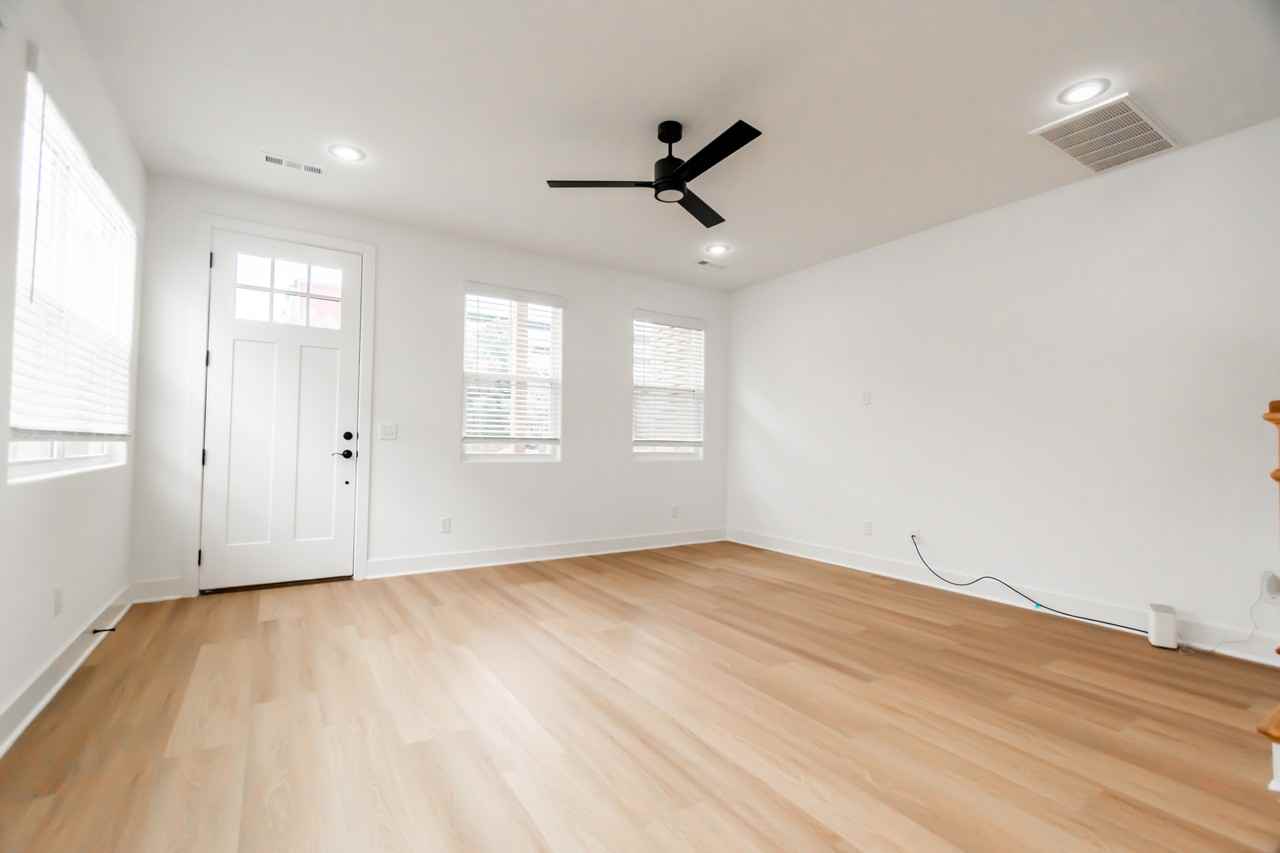 1222 W James St #1 - Photo 5 of 22