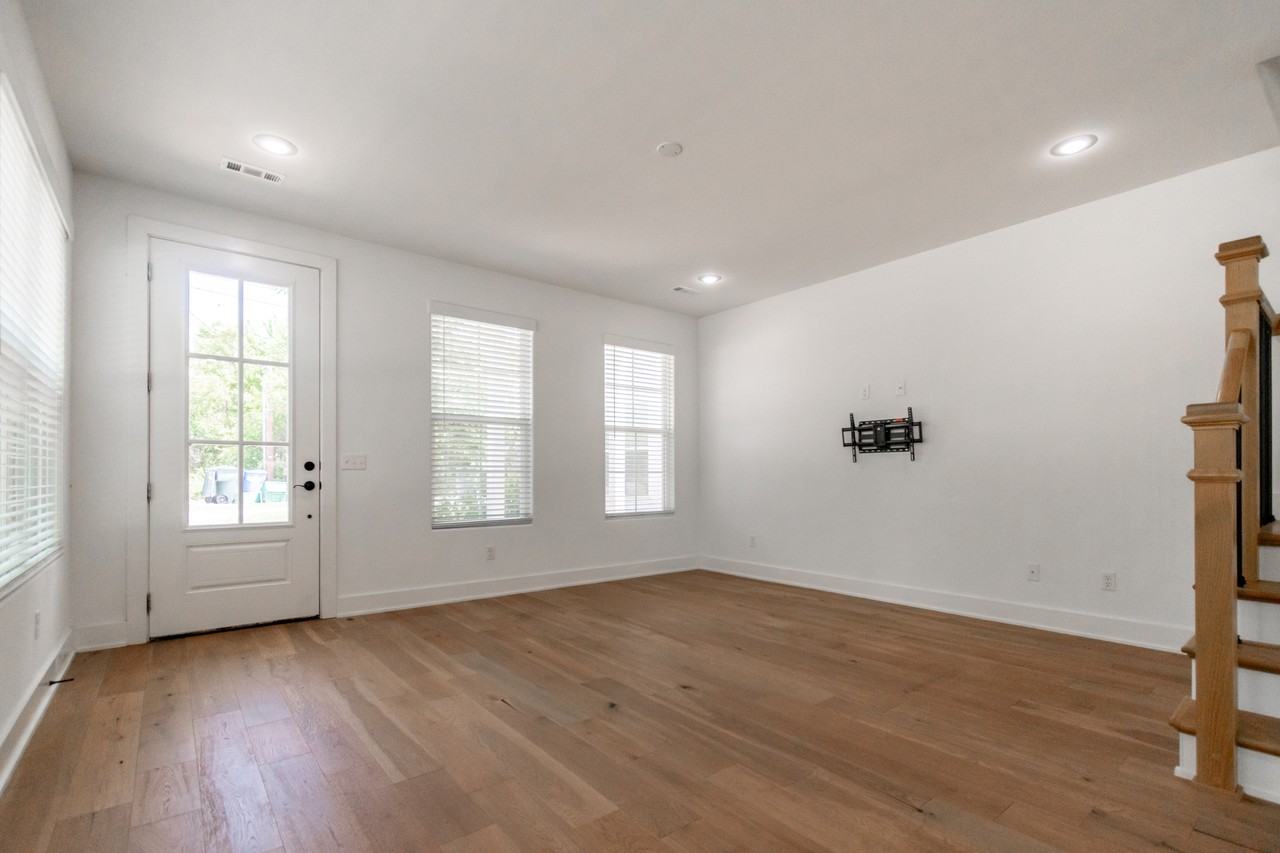 1005 S Hollywood Ave #1 - Photo 2 of 21