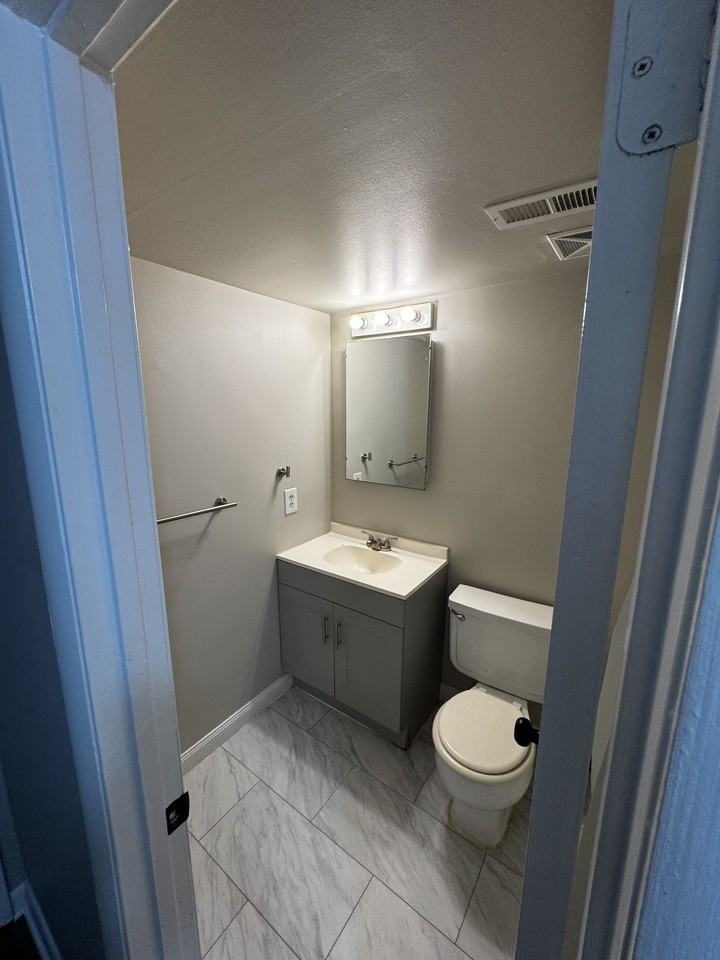251 Rast St H1 - 1 #1 - Photo 3 of 10