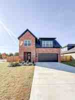 featured image of 196 S Broyles Ave #1
