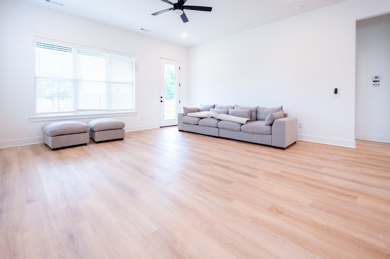 196 S Broyles Ave #1 - Photo 2 of 22