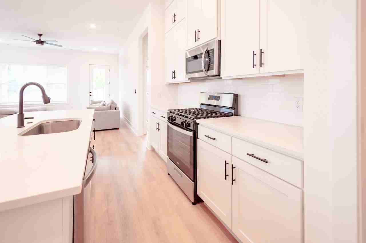 196 S Broyles Ave #1 - Photo 5 of 22