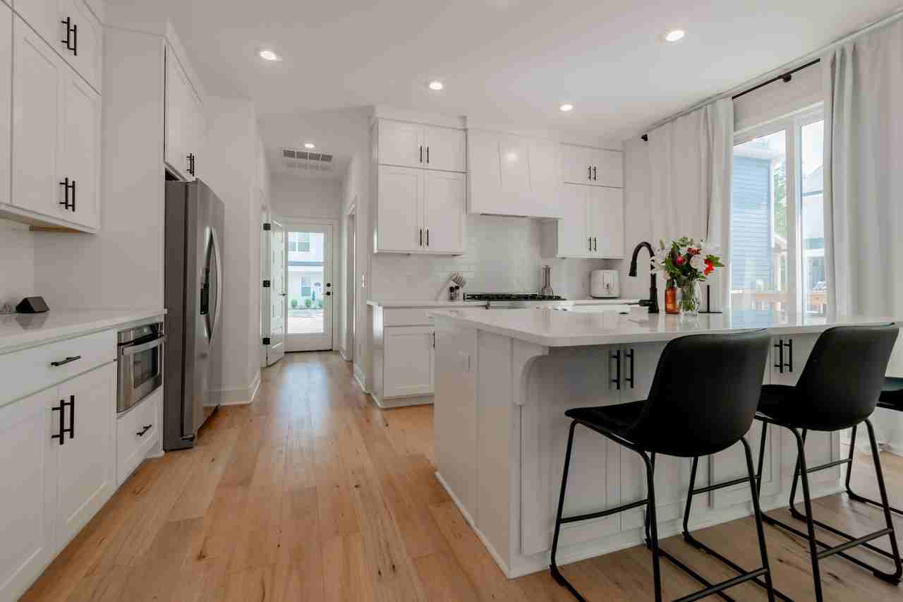 1254 W Hendrix St #1 - Photo 6 of 18
