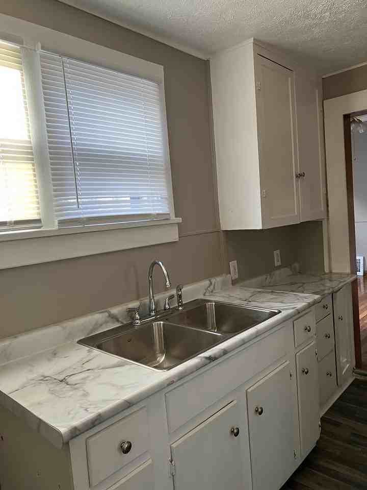 517 W Graham Ave #1 - Photo 7 of 27