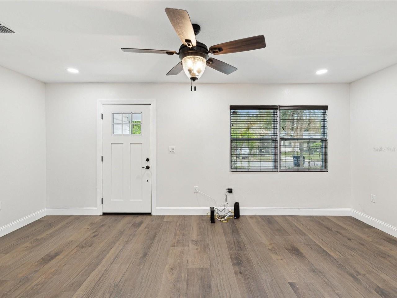 1008 E Norfolk St #1 - Photo 5 of 42