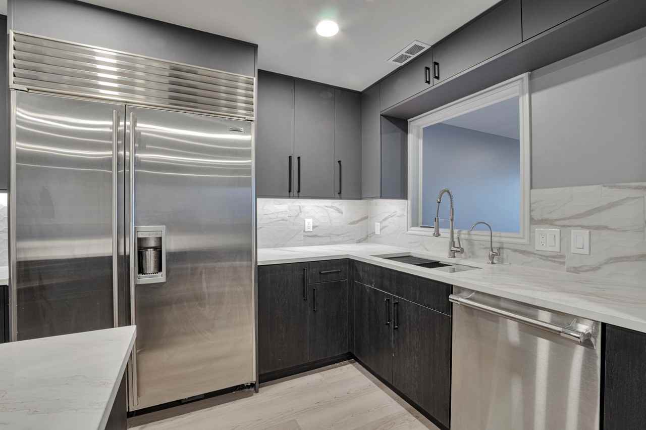 44 West BroadwayAPT 2405S #1 - Photo 5 of 39
