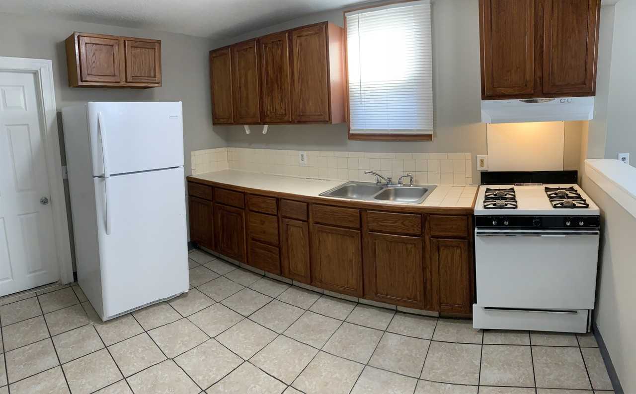 5435 S 24th St #1 - Photo 6 of 22