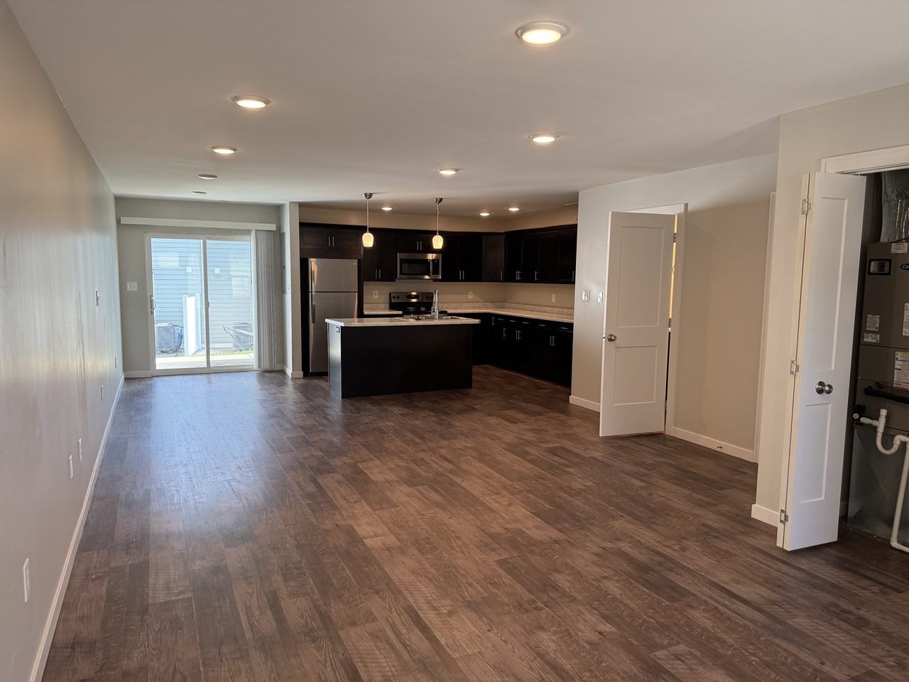 405 Creekview Dr #405 - Photo 4 of 45