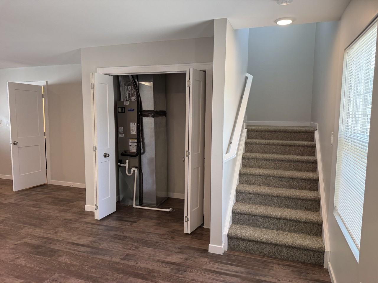 405 Creekview Dr #405 - Photo 6 of 45