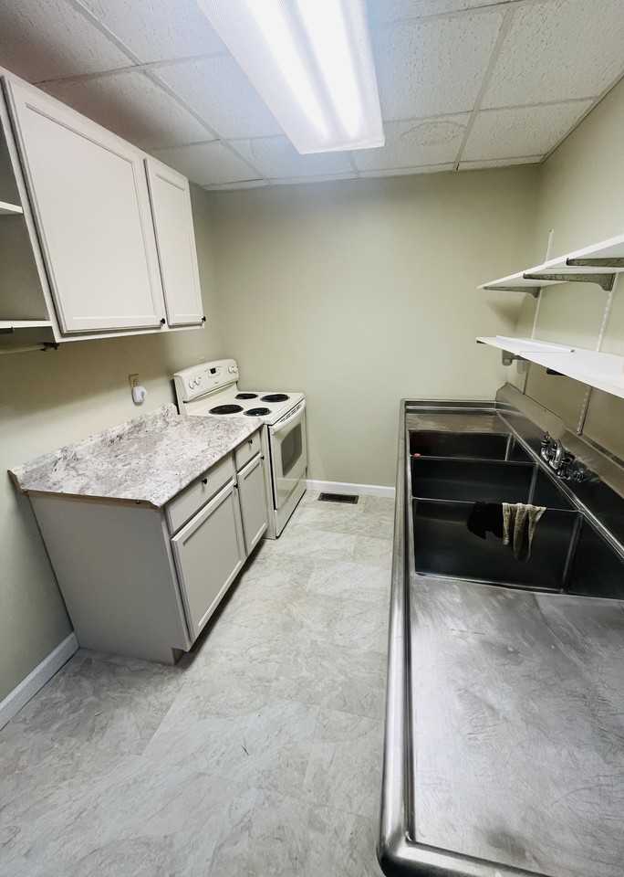 328 E State St #1 - Photo 2 of 8