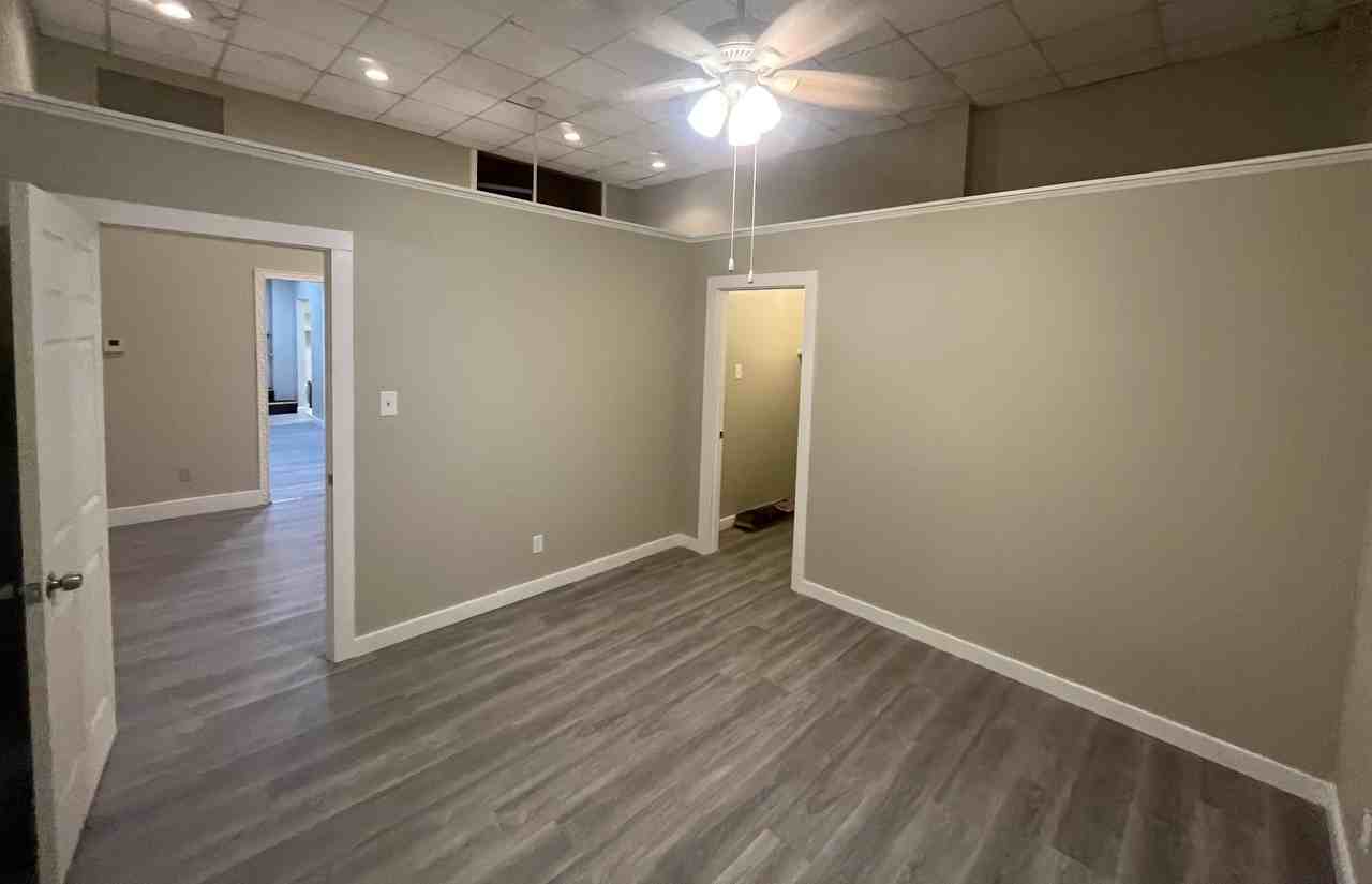 328 E State St #1 - Photo 4 of 8
