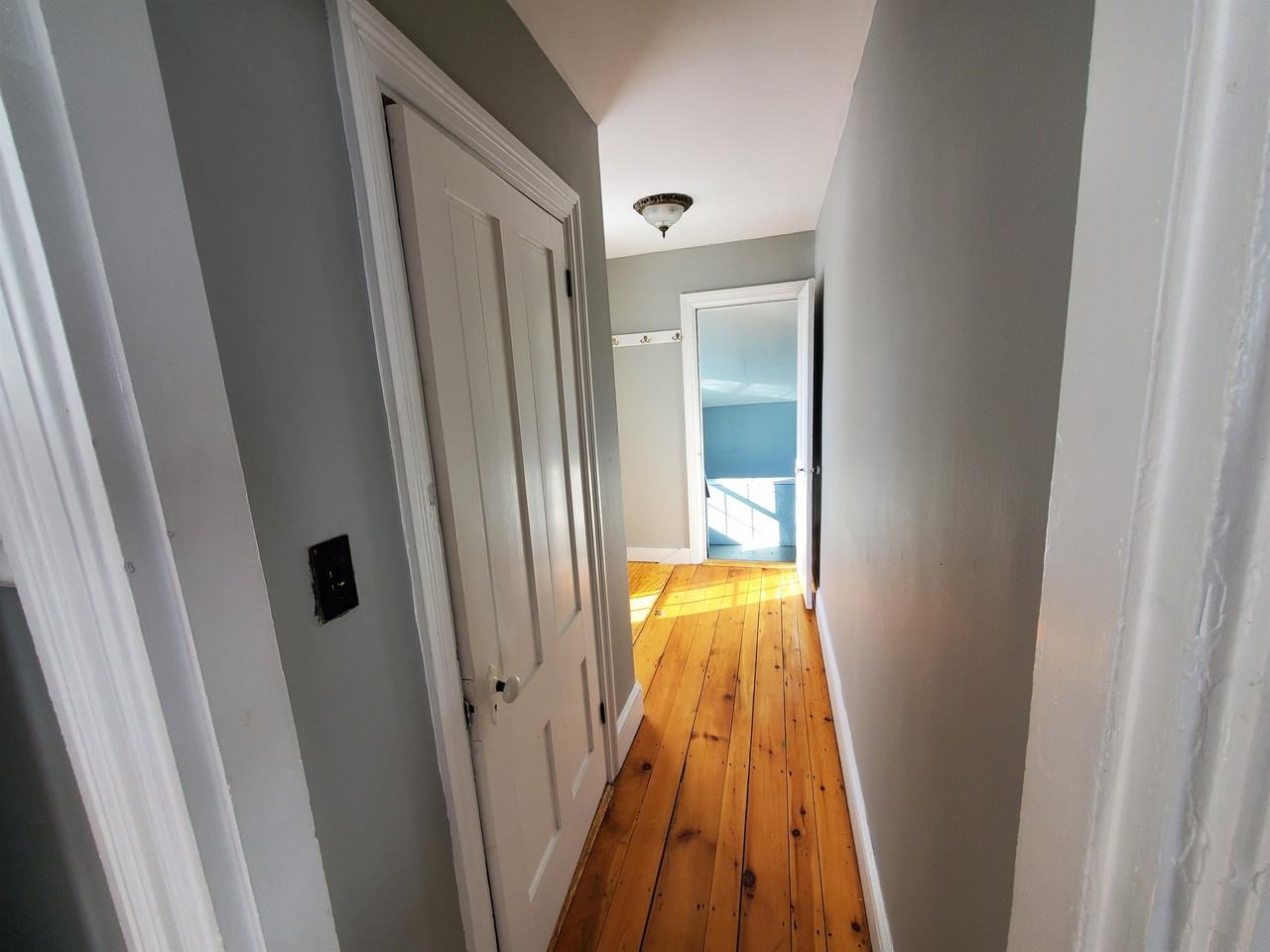 91 1st St #3 - Photo 4 of 11