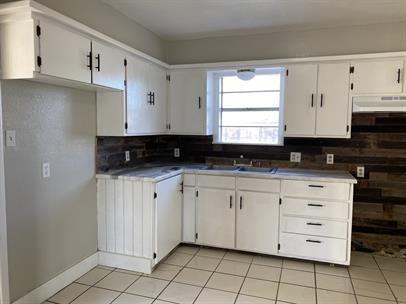 5510 45th St #1 - Photo 4 of 18
