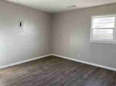 5510 45th St #1 - Photo 6 of 18