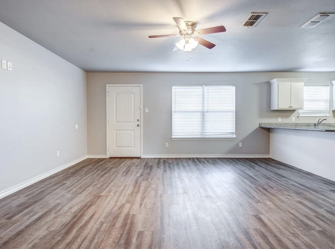 3446 Itasca St #1 - Photo 2 of 2