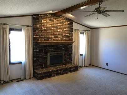 105 Jennison Sq #1 - Photo 5 of 23
