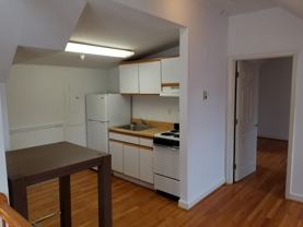 176 Main St #D - Photo 1 of 1