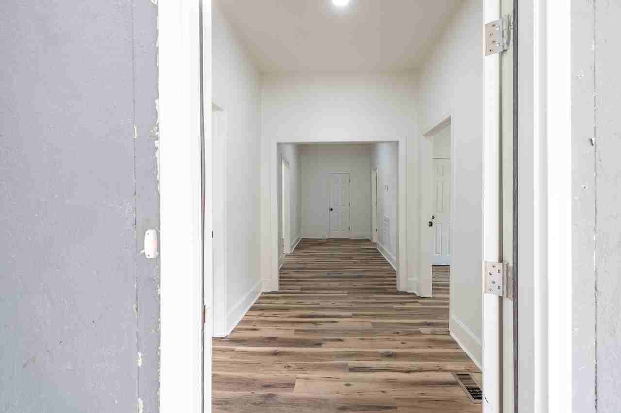 609 W Liberty St #1 - Photo 5 of 37