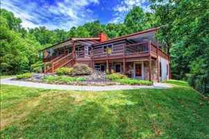 featured image of 2004 Thompson Rd #1