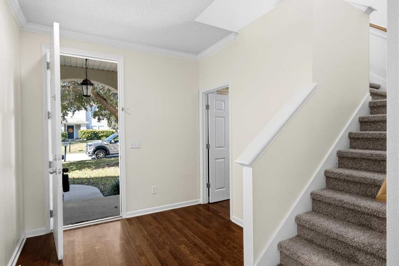 736 Rembrandt Ave #1 - Photo 3 of 27