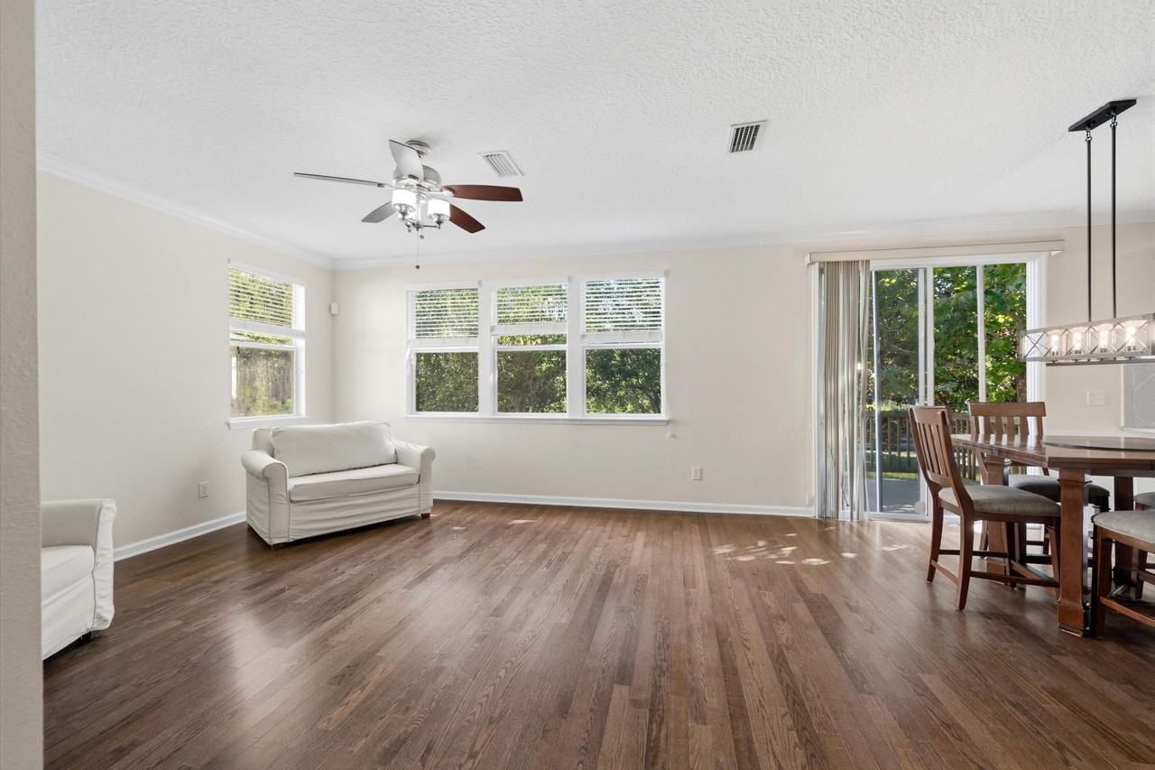 736 Rembrandt Ave #1 - Photo 5 of 27