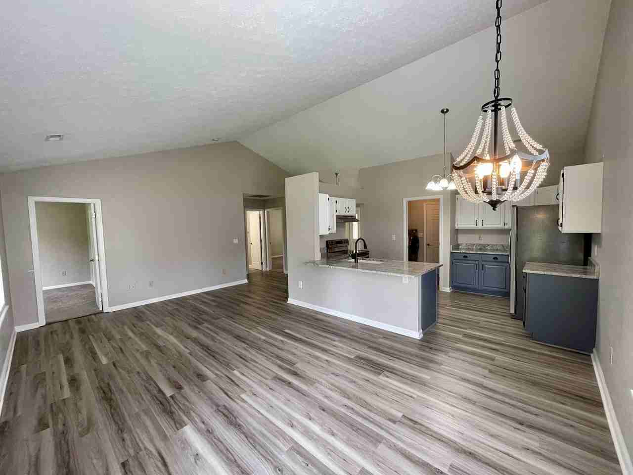 114 Warner Dr #1 - Photo 6 of 33