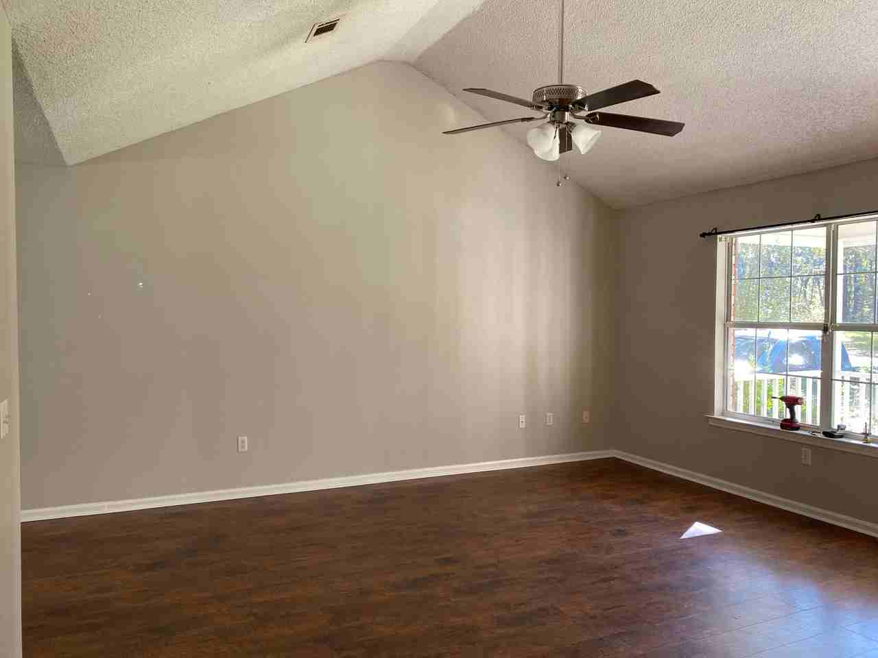 25 Magnolia Rd - Photo 2 of 11