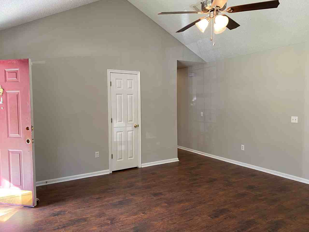 25 Magnolia Rd - Photo 3 of 11