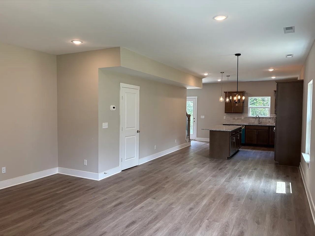 4662 Heiskell Dr #1 - Photo 3 of 18