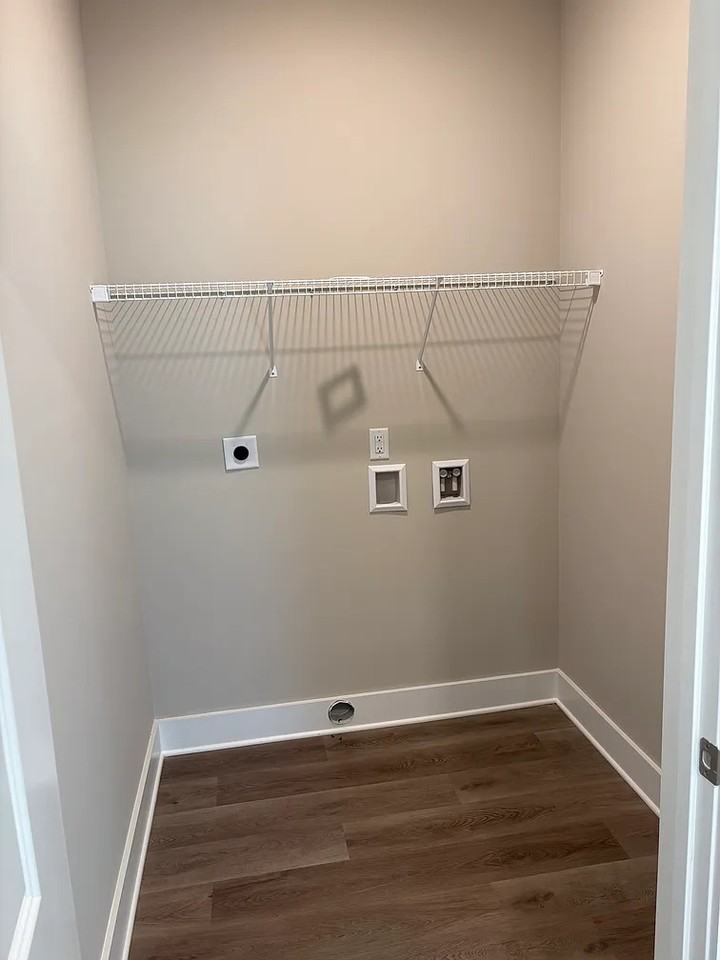 4662 Heiskell Dr #1 - Photo 6 of 18