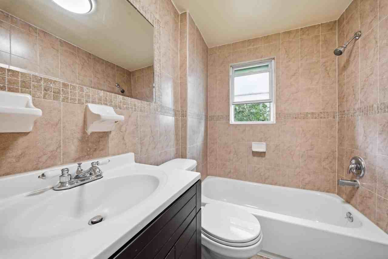 20904 111th Ave #2 - Photo 6 of 20