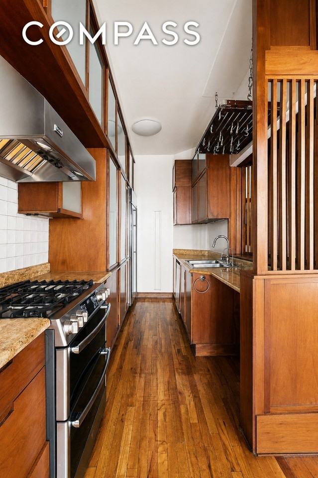 135 W 81st St #A - Photo 5 of 14
